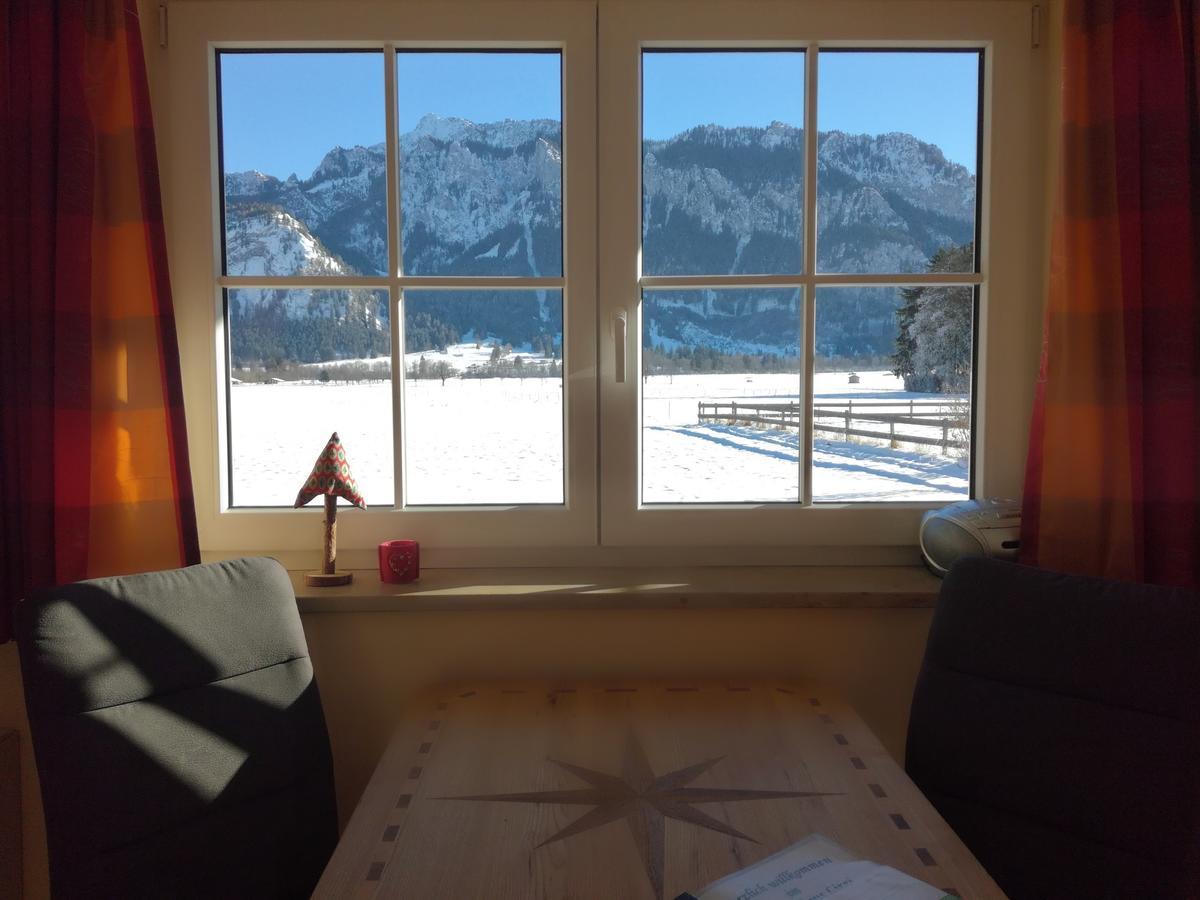 Lizzi Mountain Apartments Schwangau Rum bild